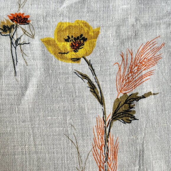 Polish Linen Floral Tablecloth Made in Poland - Picture 6 of 8